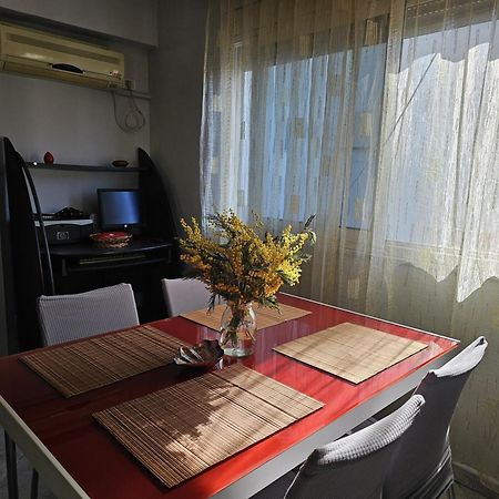 Library Apartment By Bohem Rentals Durres Exterior photo