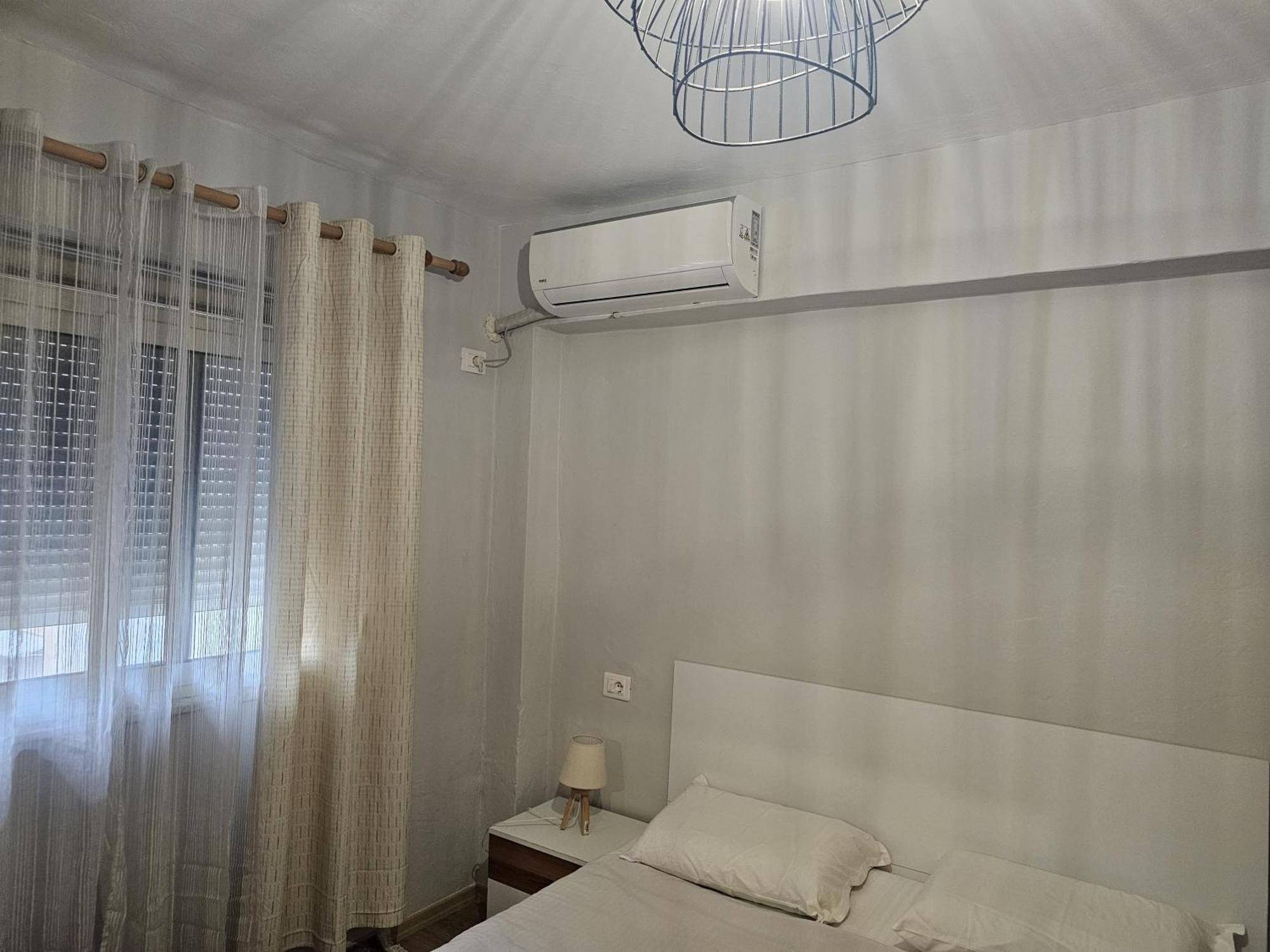Library Apartment By Bohem Rentals Durres Exterior photo