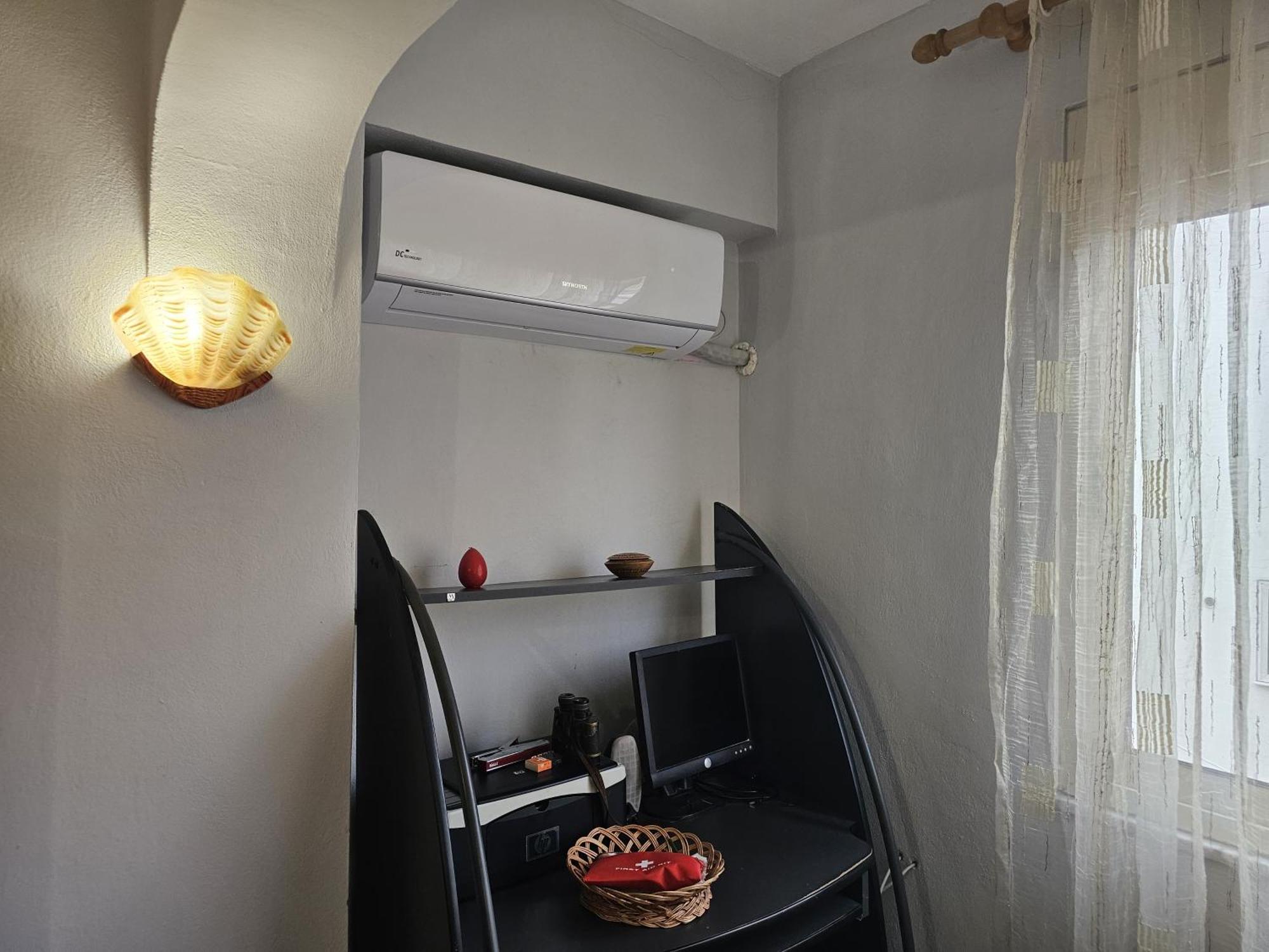 Library Apartment By Bohem Rentals Durres Exterior photo